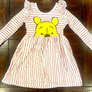 Little sleepies Winnie the Pooh dress! Size 4t